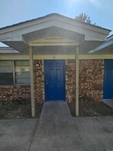 Building Photo - 1413 Plummer St