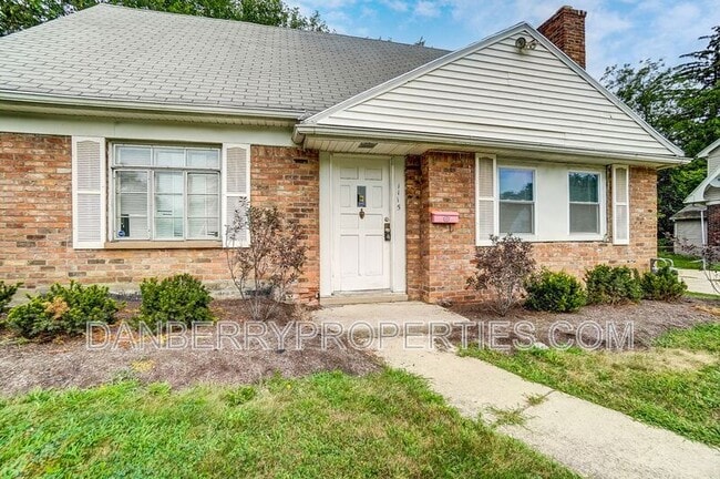 Building Photo - 1115 Secor Rd