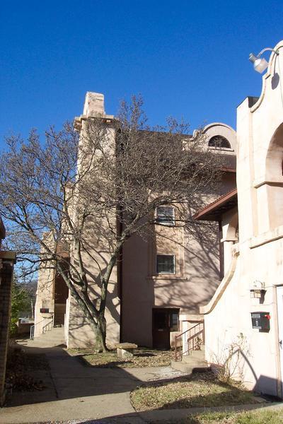 Front courtyard - Mount Carmel Apartments