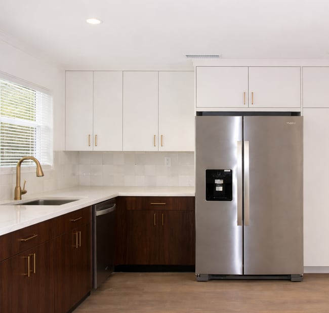 Building Photo - Salt + Sea - Luxury Coastal Apartments in Carlsbad Village