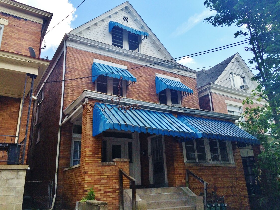 Primary Photo - Highland Park - Apartments For Rent In Pit...