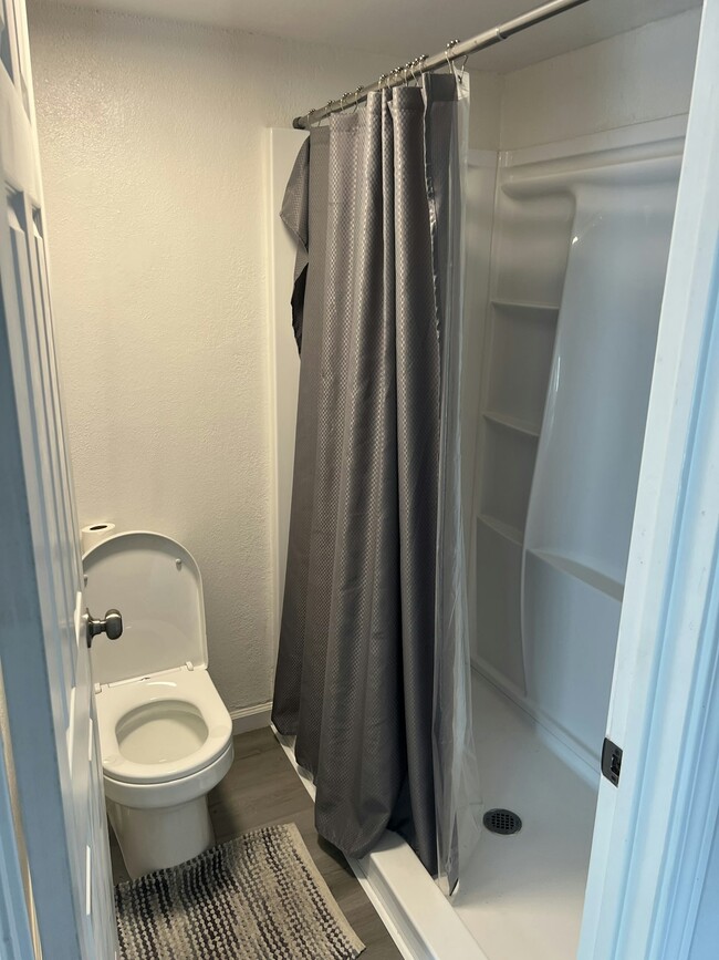 Foto del edificio - 8574 German Dr