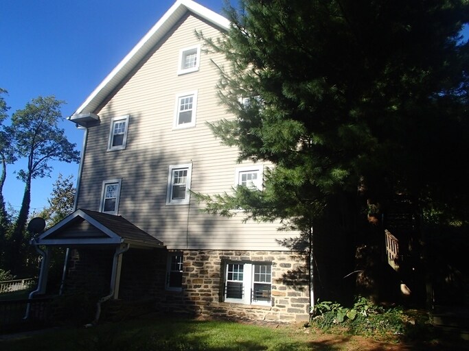Building Photo - 4500 Frederick Ave