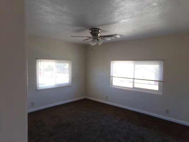 Building Photo - 729 Virginia St