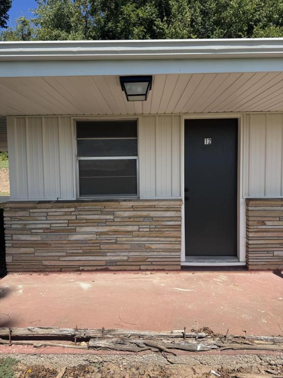 Building Photo - 10524 Farm Rd 2180