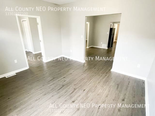 Building Photo - 2092 W 105th St