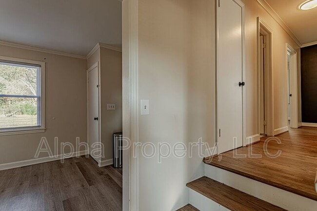 Building Photo - 101 Gary Ave