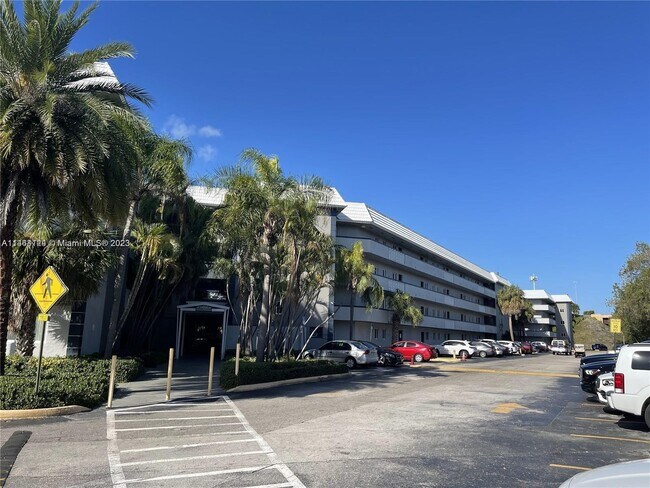 Building Photo - 10900 SW 196th St