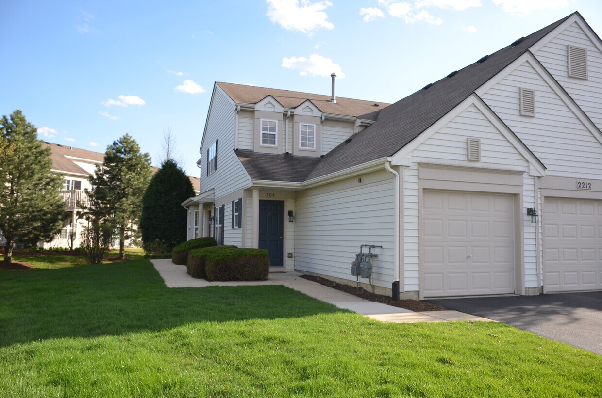 2212 Waterleaf Ct Unit 2, Naperville, IL 60564 Condo for Rent in