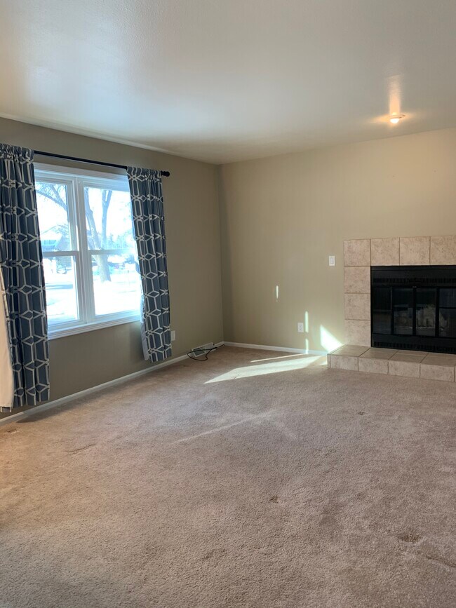 Building Photo - 6916 Old Sauk Rd