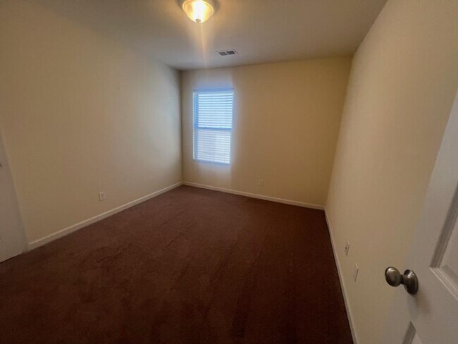 Foto del edificio - 202 Harold Murphy Dr