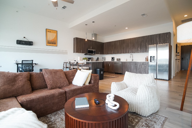 Photo - 1100 Peters St (Dallas, TX)
