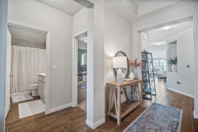 Foto del edificio - 9905 Comely Bnd