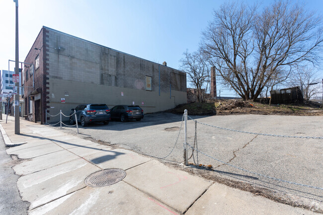 Building Photo - 1595-1599 Columbus Ave