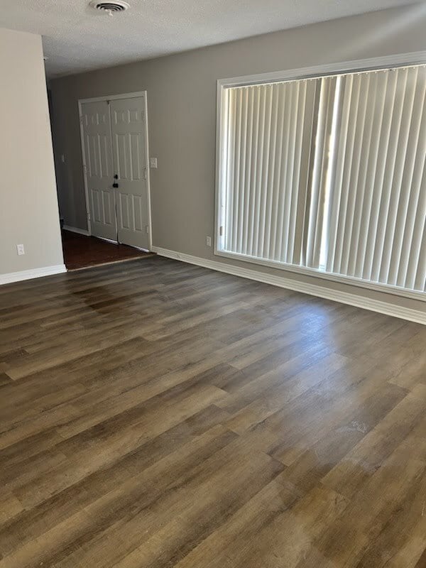 Building Photo - 607 N Browder St