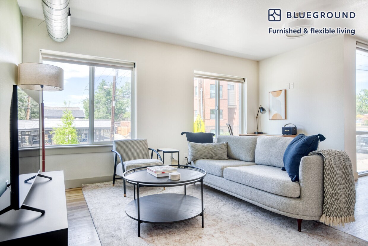 Foto principal - 2790 Josephine St