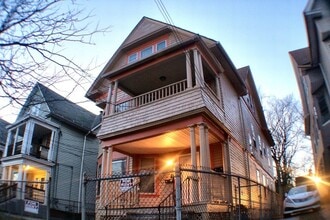 Building Photo - 42-44 Carmel St