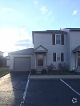 Building Photo - 1695 Blackhorse Ln