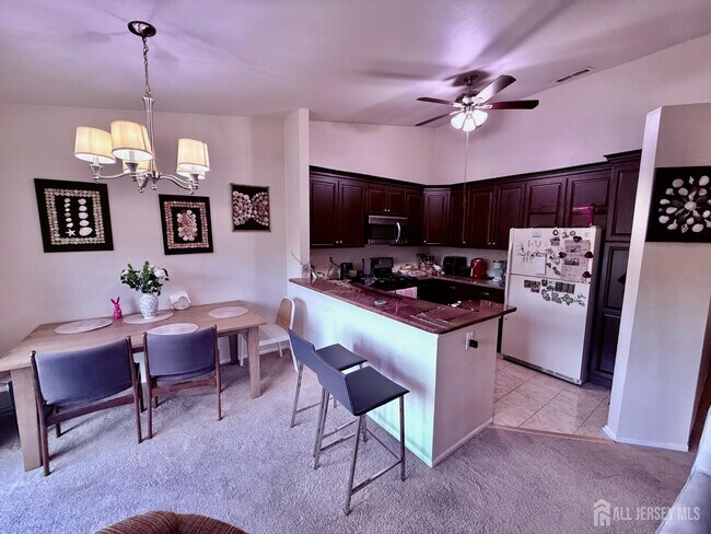 Building Photo - 4313 Bayberry Ct