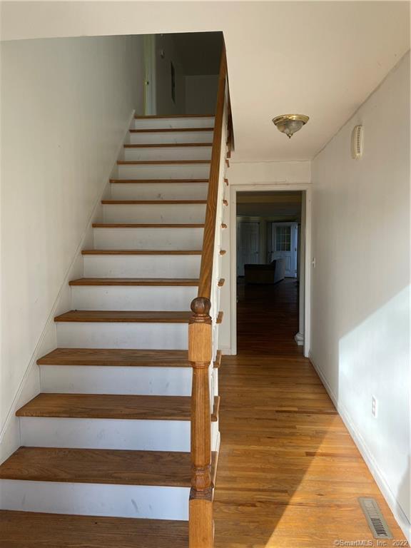 Foto del edificio - 139 Hewitt Rd