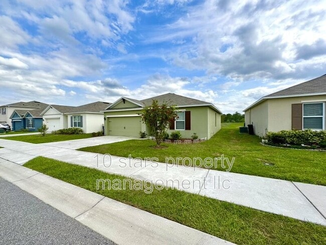 Building Photo - 176 Emanuelle Dr