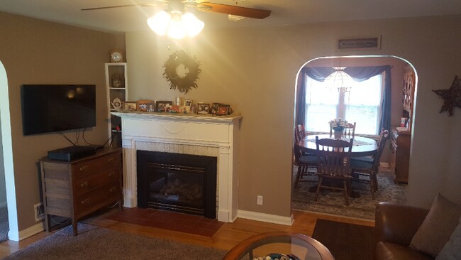 Foto del edificio - 35 Westmoreland Dr