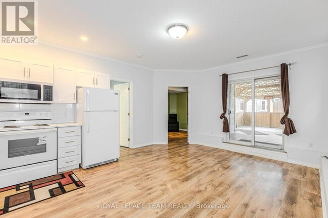 Photo du bâtiment - 1566 Lisbon St