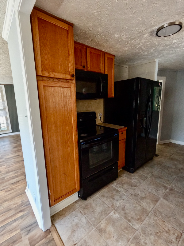 Foto del edificio - 437 Persimmon Ln