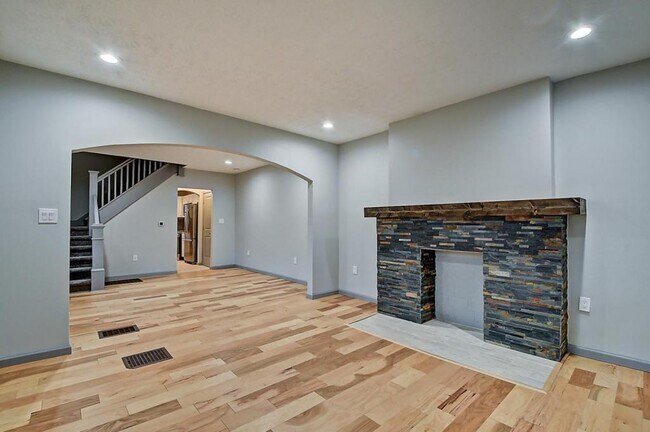 Building Photo - 3608 Salem St