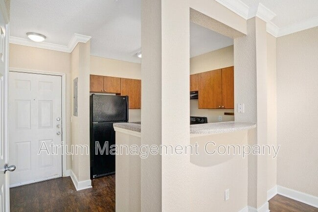 Building Photo - 206 E South St