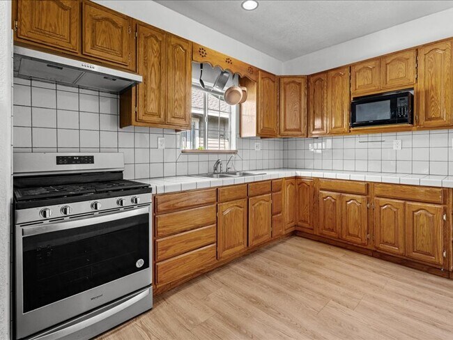 Foto del edificio - 1635 McCollum St