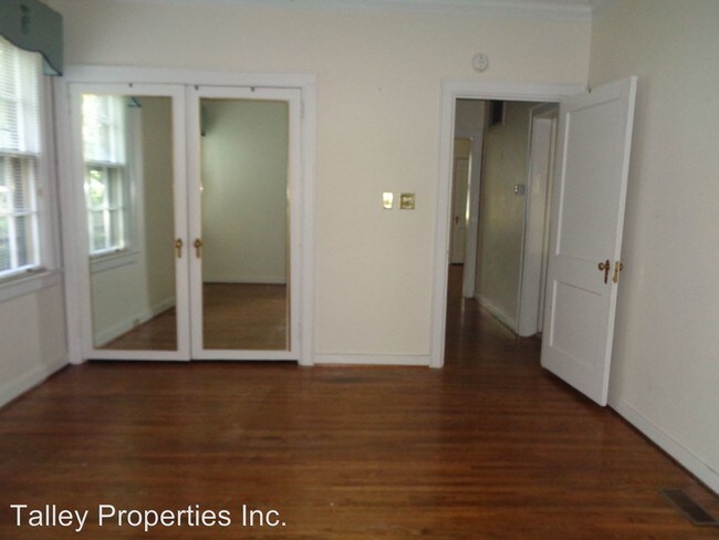 Building Photo - 418 Fenton Pl