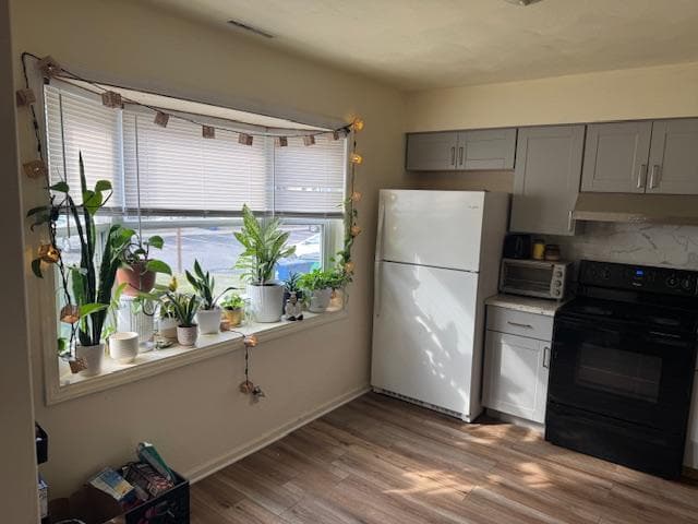 Foto del edificio - 2421 Ridge Rd