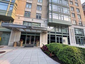 Building Photo - 1150 K St NW