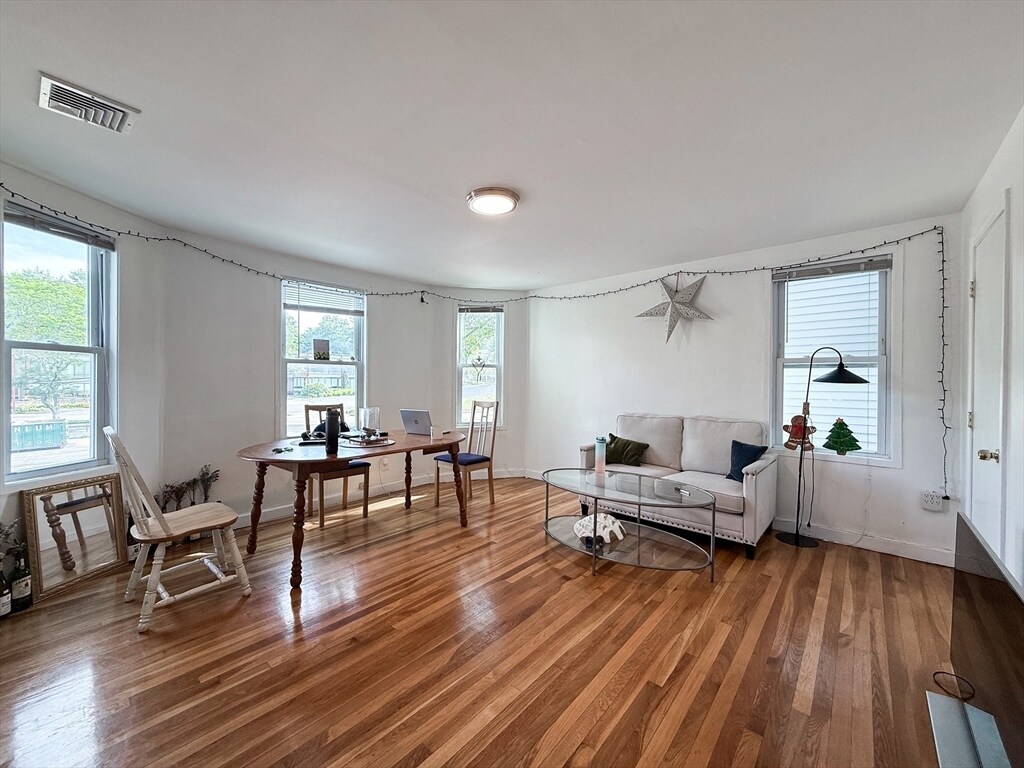 Foto principal - 803 Boylston St