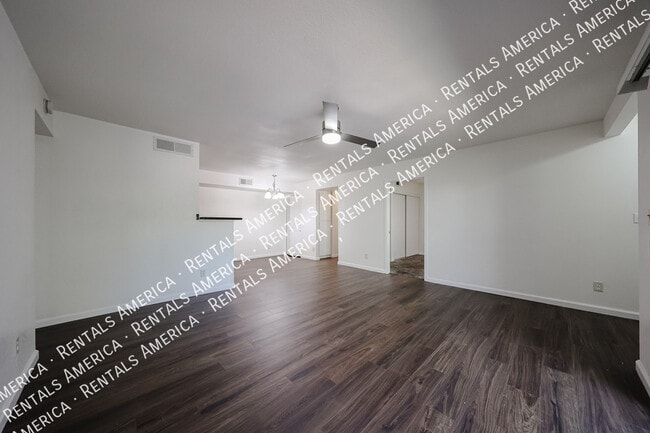 Building Photo - 4608 W Maryland Ave