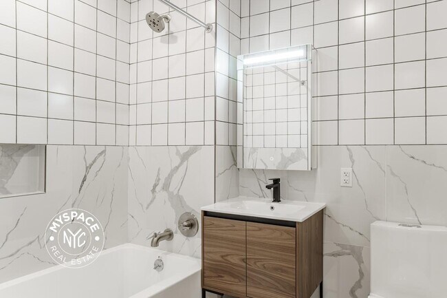 Foto del edificio - 251 Front St