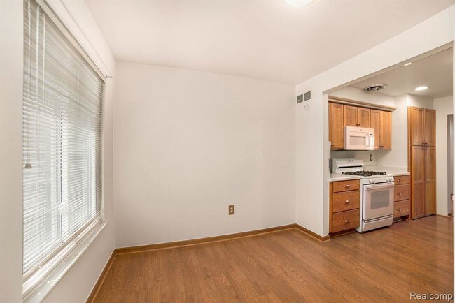 Building Photo - 1754 Wickham St