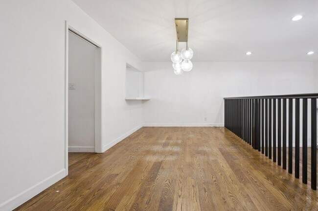 Building Photo - 6509 Kester Ave