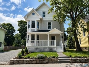 Building Photo - 25 Quintard Ave
