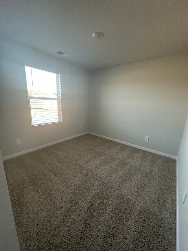 Foto del edificio - 504 Cloudland Dr