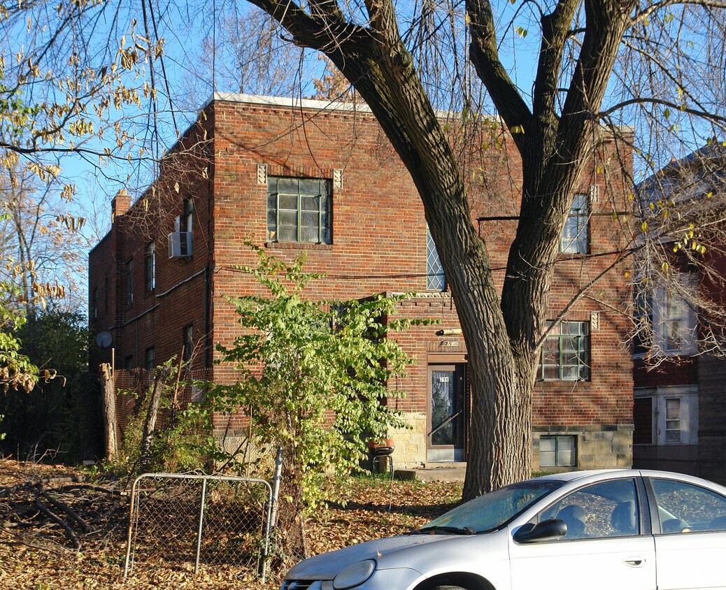 Building Photo - 296 Mcgregor Ave