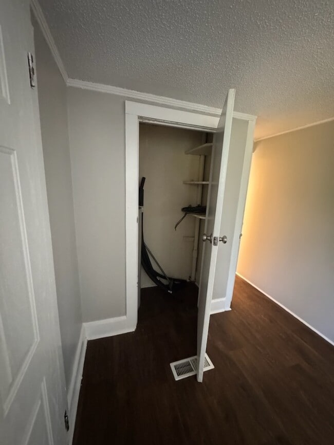 Foto del edificio - 302 Sunny Ln