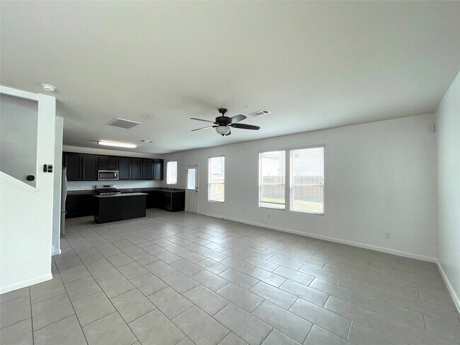 Foto del edificio - 6714 Dayridge Ln