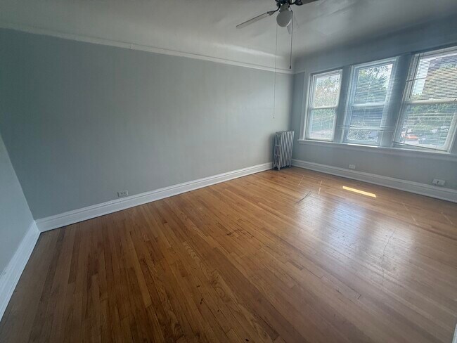 Foto del edificio - 7542 Adams St