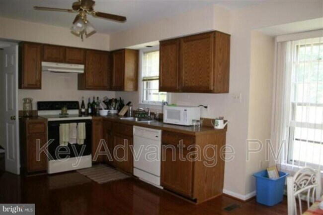 Foto del edificio - 4415 Ridgewood Ct