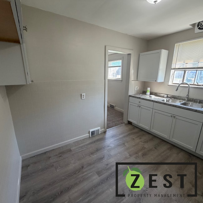 Building Photo - Beautiful 3 Bed 1 Bath Home
