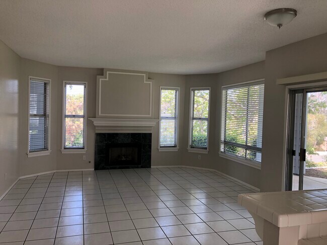 Living space - 24451 Lantern Hill Dr