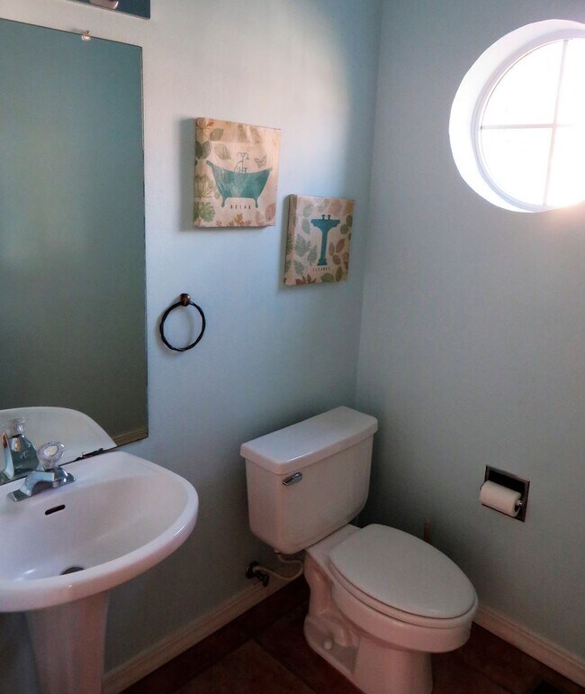 Foto del edificio - Beautiful 3 bedroom 2 bathroom home.