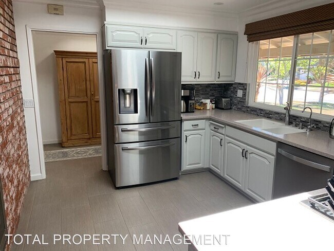 Foto del edificio - 4 br, 2.5 bath House - 2290 WESTMORELAND D...